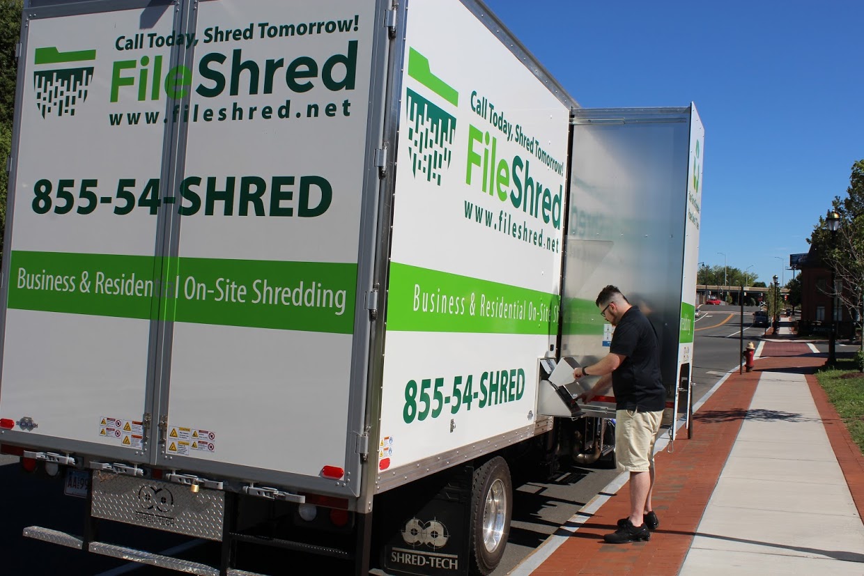 Are Local Shredding Companies Better Than Nationals? | FileShred